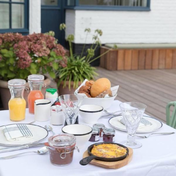 B&B De Vrijboom Kruisem 외부 사진